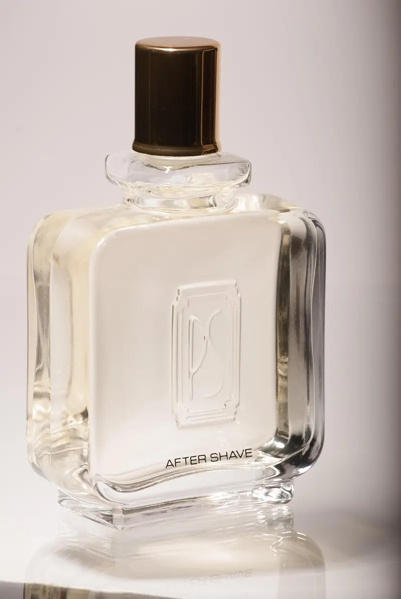 diy vetiver cologne spray for men woody smoky and